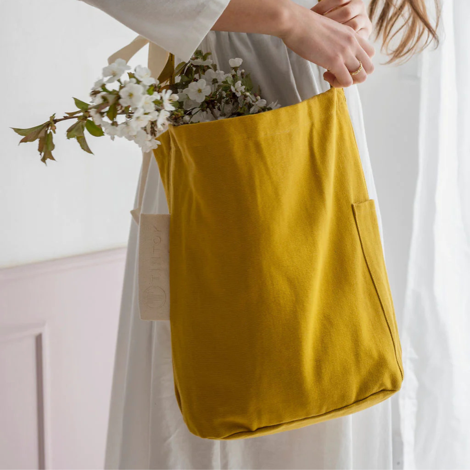 Mira Canvas Bag
